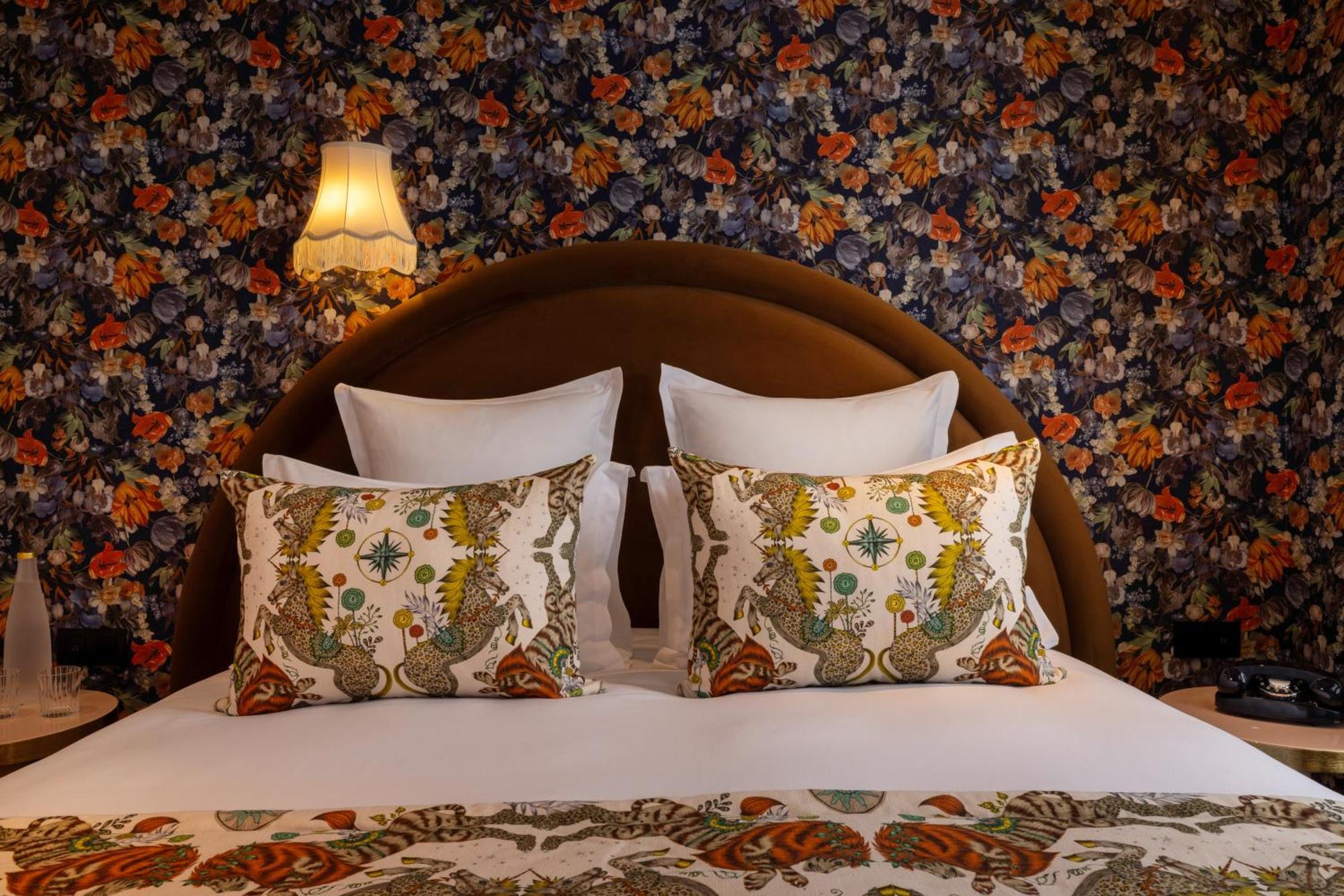 Hotel Ginette A La Folie & Spa Paris Exterior foto